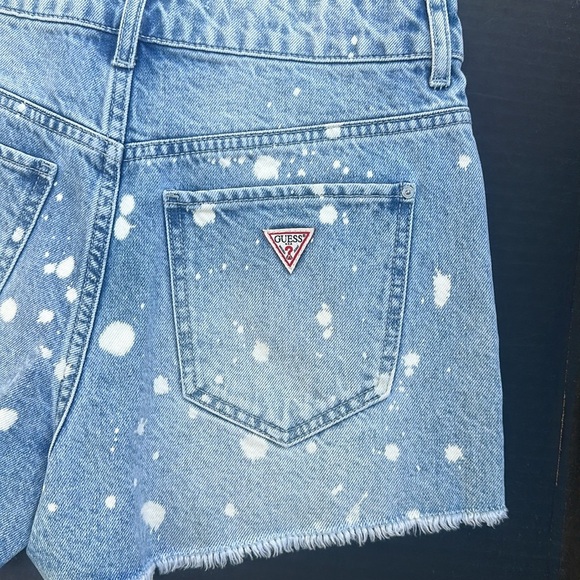 New GUESS Keep It Real Printed Denim Shorts SZ 27 - Picture 8 of 10